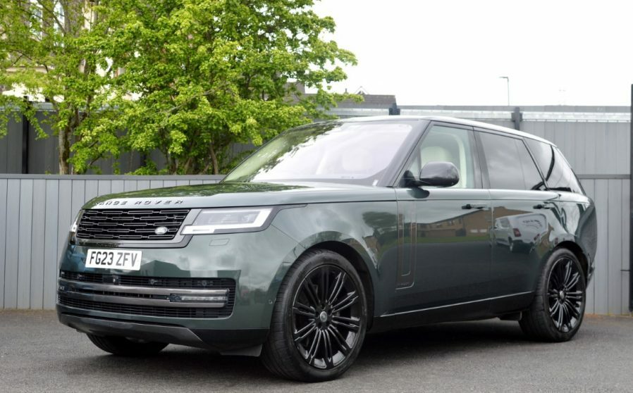 Land Rover Range Rover 3.0 D350 Mhev FG23ZFV Green #2