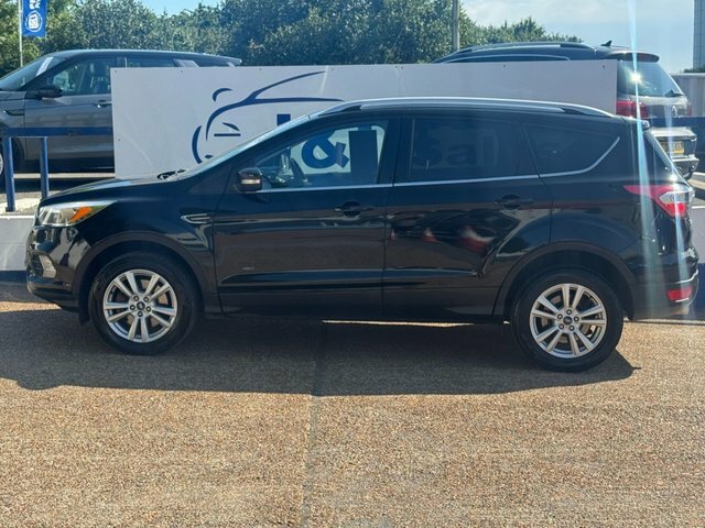 Ford Kuga 2.0 Tdci Ecoblue Zetec Suv Powershift A EX17UJD Black #3