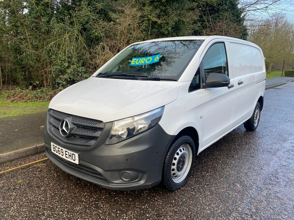 Mercedes-Benz Vito 110Cdi Pure Van White #2