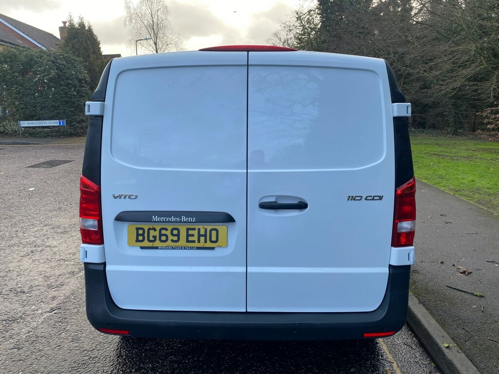 Mercedes-Benz Vito 110Cdi Pure Van White #5