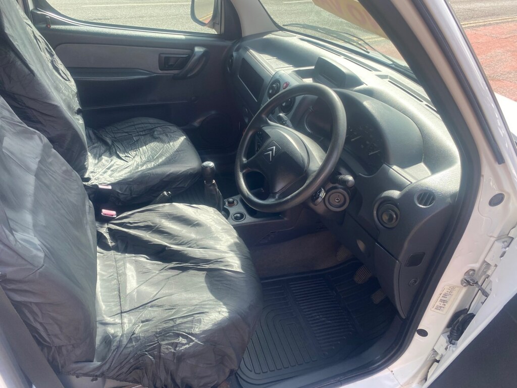 Citroen Berlingo 1.6 Td Desire Multispace Red #8