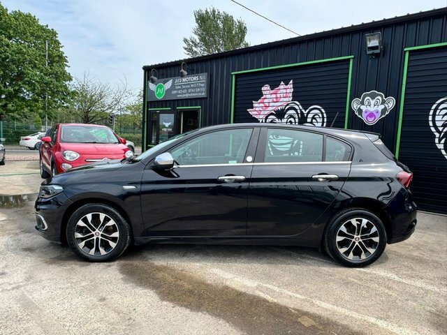 Fiat Tipo Multijetii Mirror Hatchback Black #2