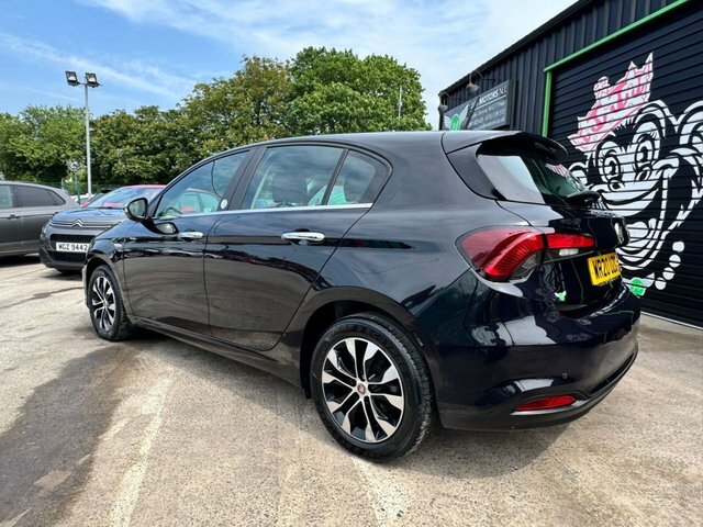 Fiat Tipo Multijetii Mirror Hatchback Black #3