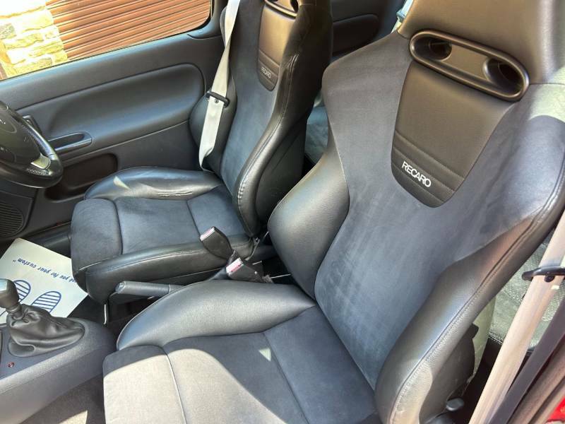 Renault Clio 2.0 16V 197 Black #7