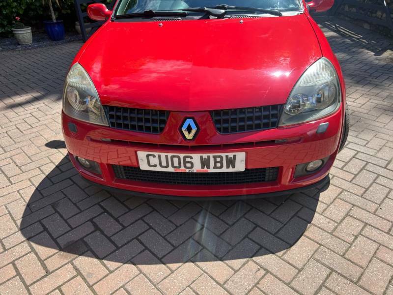 Renault Clio 2.0 16V 197 Black #2