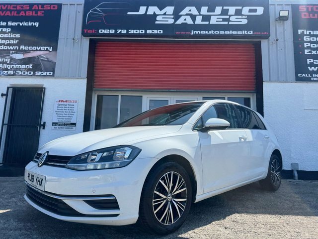 Volkswagen Golf 1.6 Tdi Se Nav Hatchback Euro 6 RJ18YHX White #2