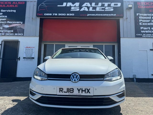 Volkswagen Golf 1.6 Tdi Se Nav Hatchback Euro 6 RJ18YHX White #3