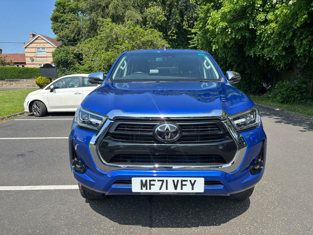 Toyota HILUX 2.8 D-4d Invincible 4Wd Euro 6 Ss MF71VFY Blue #2