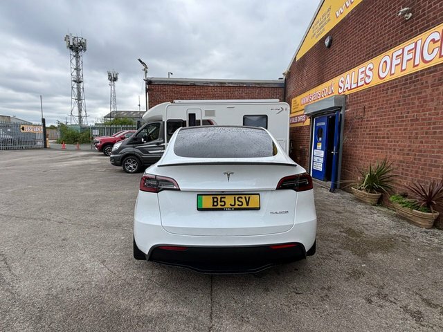 Tesla Model Y Motor Performance Suv B5JSV White #4