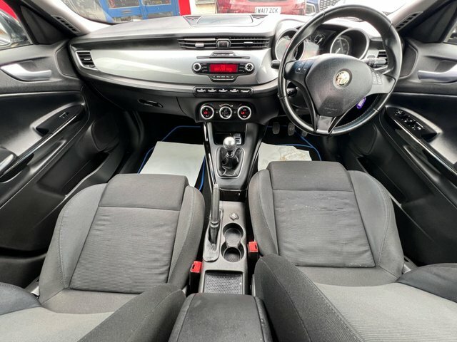 Alfa Romeo Giulietta 2013 2.0 Jtdm-2 Lusso Euro 5 Ss Black #3