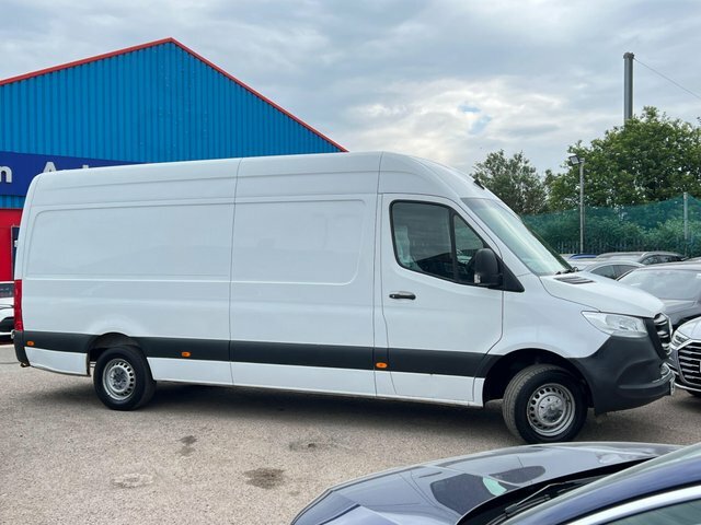 Mercedes-Benz Sprinter 2022 2.0 315 Cdi Progressive Rwd L3 H2 Euro 6 Ss White