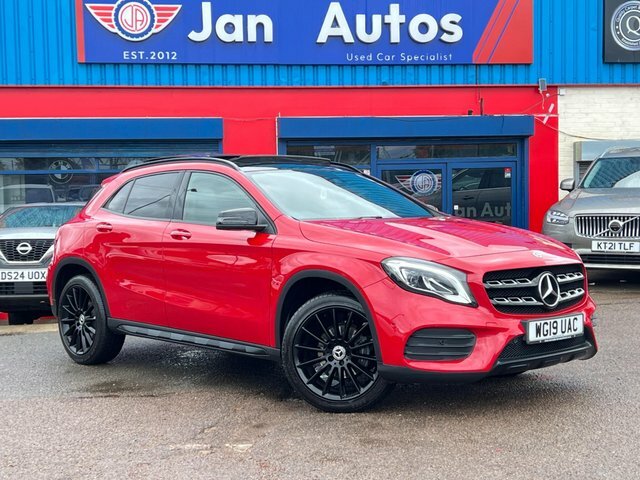 Mercedes-Benz GLA Class 2019 1.6 Gla200 Amg Line Premium Plus 7G-dct Eur Red