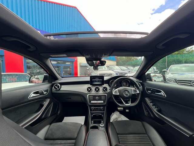 Mercedes-Benz GLA Class 2019 1.6 Gla200 Amg Line Premium Plus 7G-dct Eur WG19UAC Red #3
