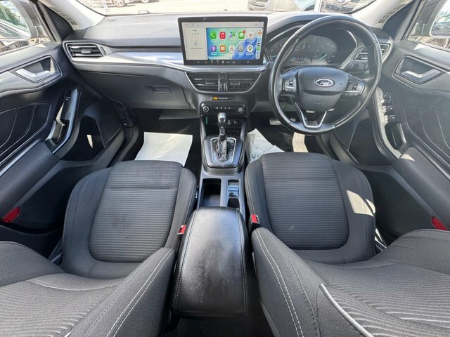 Ford Focus 2023 1.0T Ecoboost Mhev Titanium Dct Euro 6 Ss GD72ENU Grey #3