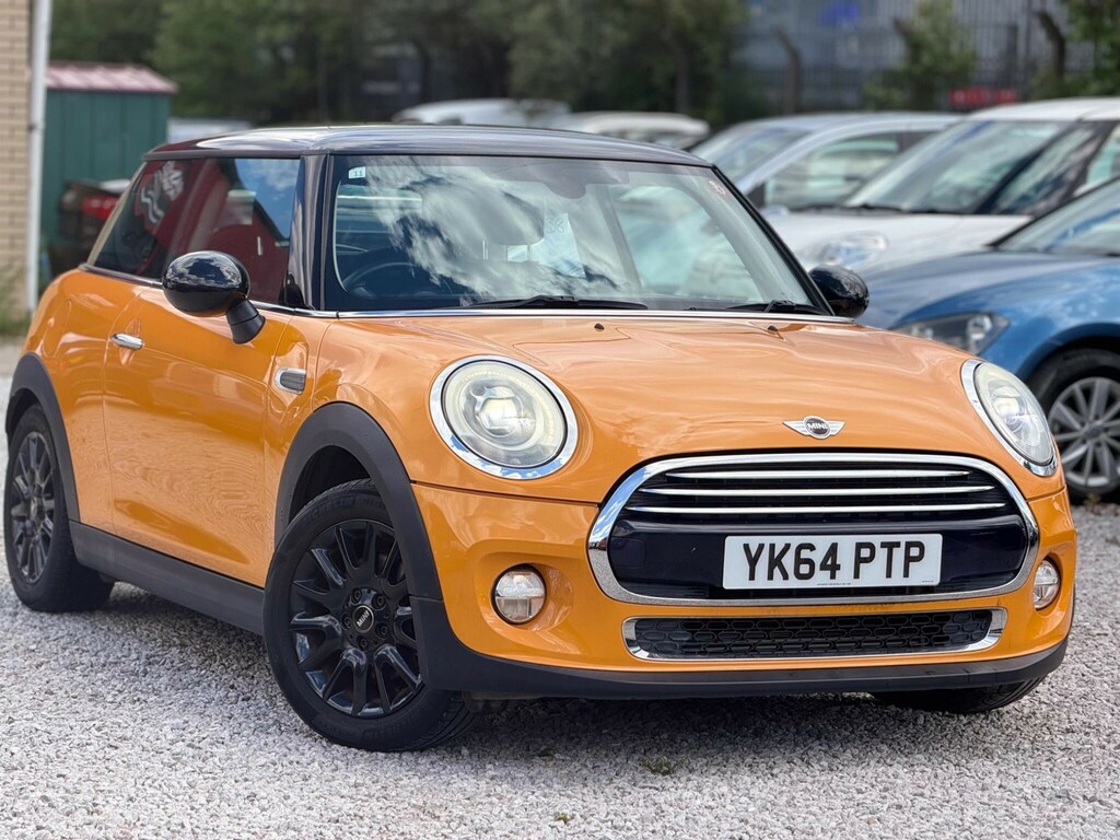 Mini Hatch 1.5 Cooper Euro 5 Yellow