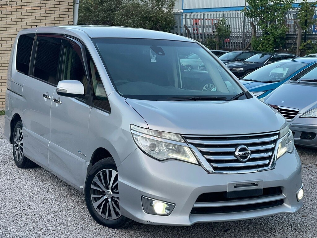 Nissan Serena 2.0 Hybrid 8 Seater Silver