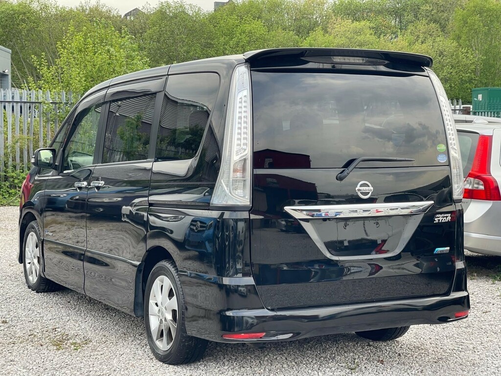 Nissan Serena 2.0 Hybrid 8 Seater Black #2