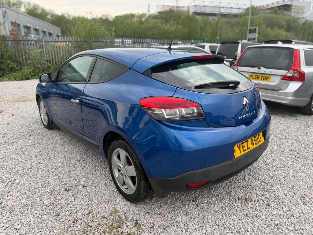 Renault Megane 1.6 16V Dynamique Euro 5 #6