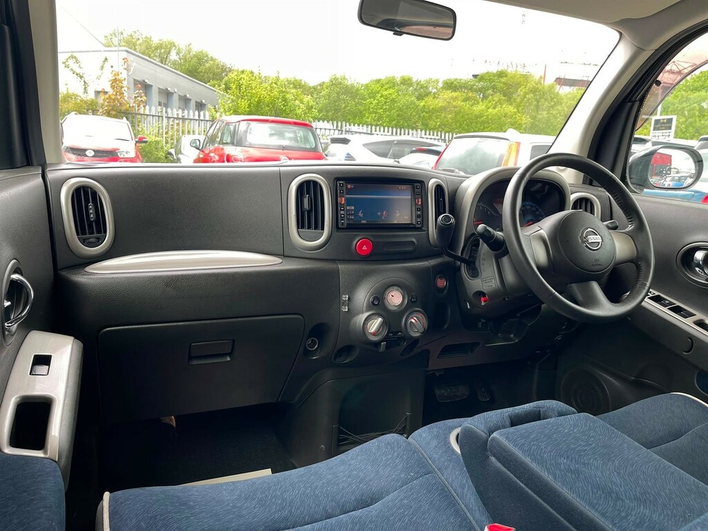 Nissan Cube 15 White #16