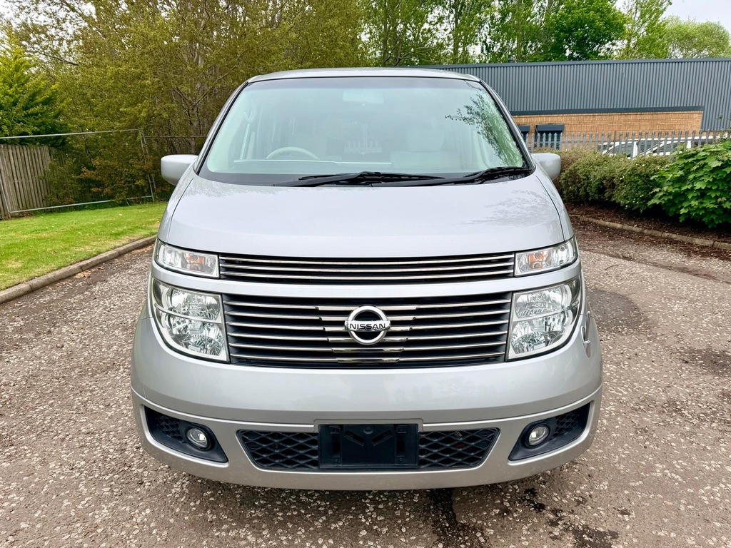 Nissan Elgrand Autech Fresh Import 4Wd 7 Seats Mpv Disable S Silver #2