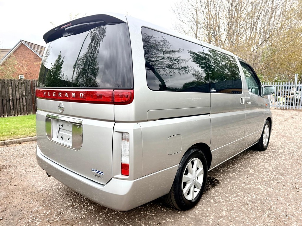 Nissan Elgrand Autech Fresh Import 4Wd 7 Seats Mpv Disable S Silver #6