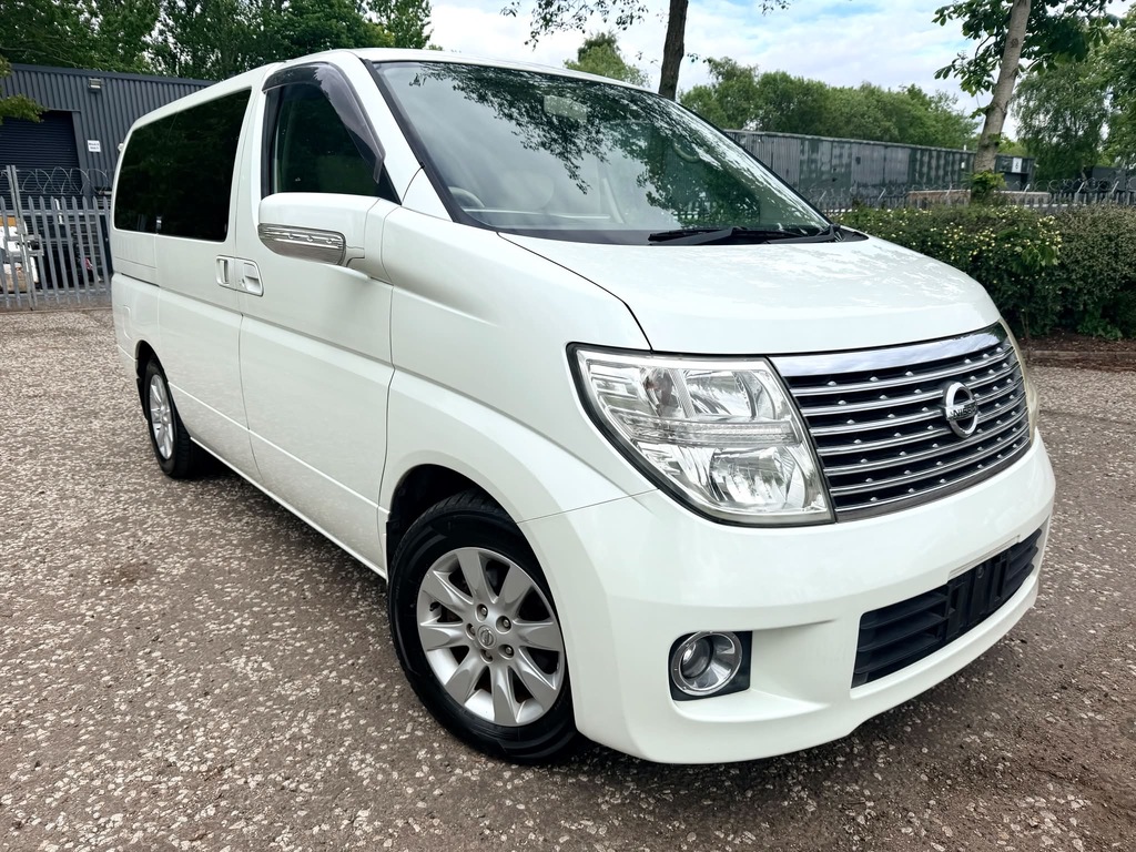 Nissan Elgrand Fresh Import 4Wd 8 Seats Mpv 4 B Grade Ulez White