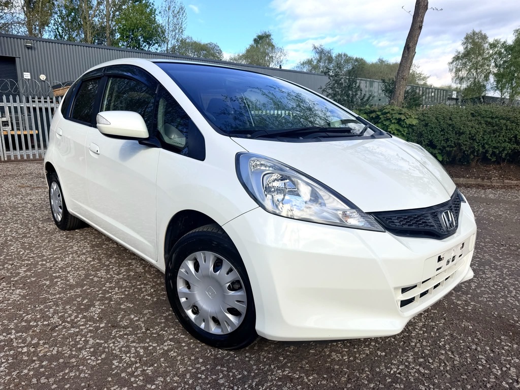 Honda Fit Jazz Fresh Import G Smart Esition 1.3 Hat White