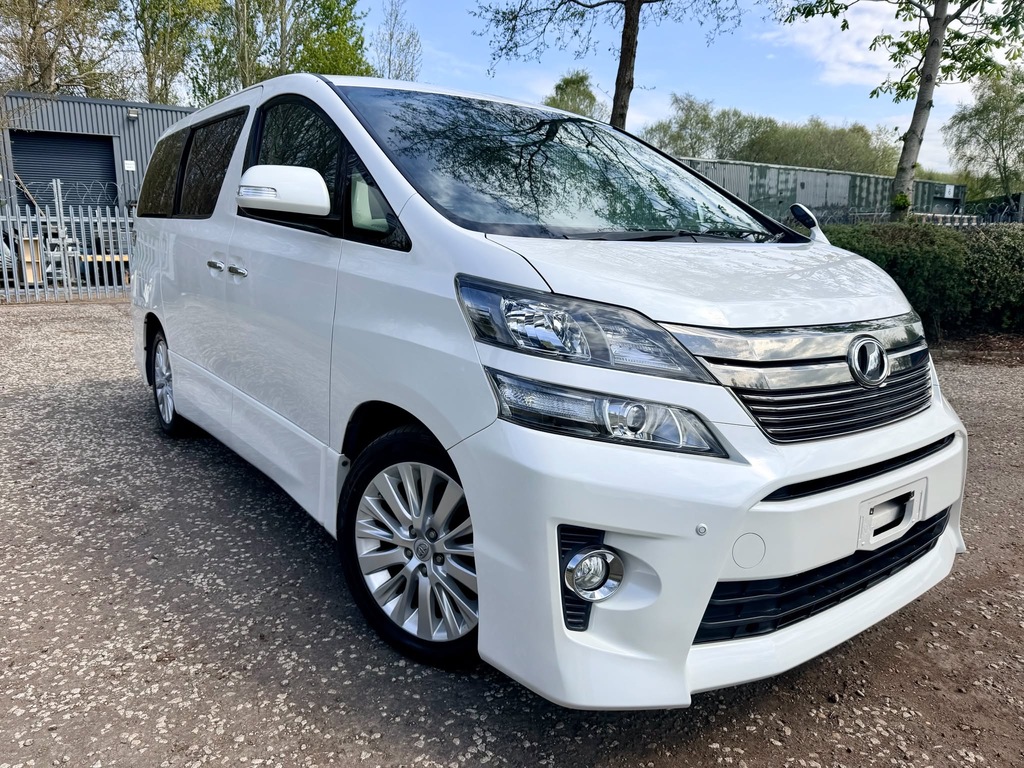 Toyota Vellfire Fresh Import Z Platinum 7 Seats Mpv 4.5 B Gra White