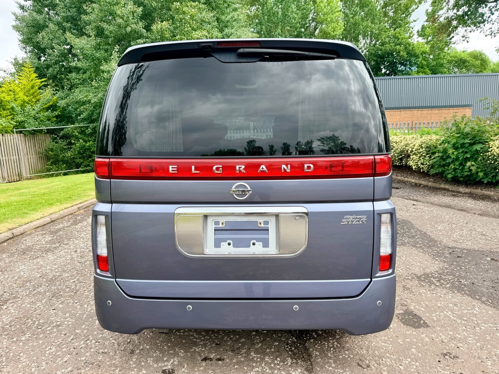 Nissan Elgrand Highway Star Fresh Import 4Wd 8 Seats Mpv Cru Blue #5