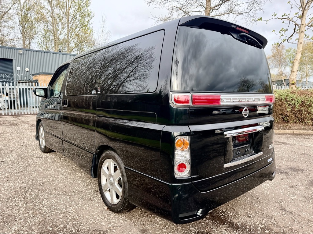 Nissan Elgrand Highway Star Fresh Import 8 Seats Mpv 4 B Gra Black #6