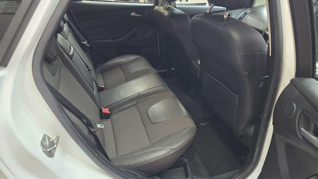 Ford Focus Hatchback 2.0 Sports Ulez Free 20136 White #5