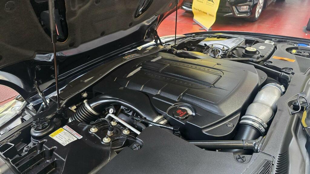 Jaguar XKR Coupe Grey #32