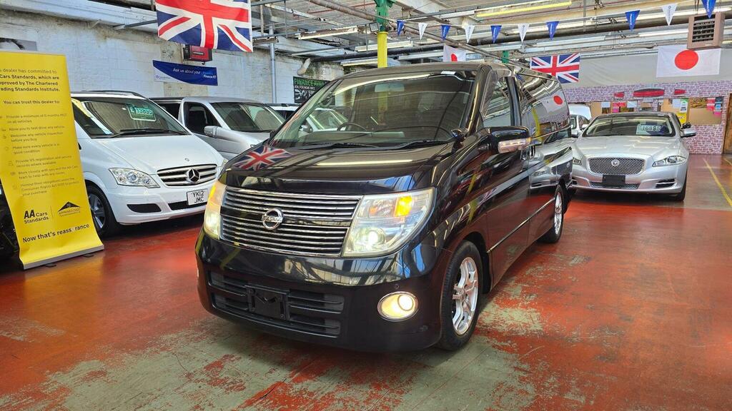 Nissan Elgrand Mpv 2.5 Highway Star 360 View Recliners 200959 Black
