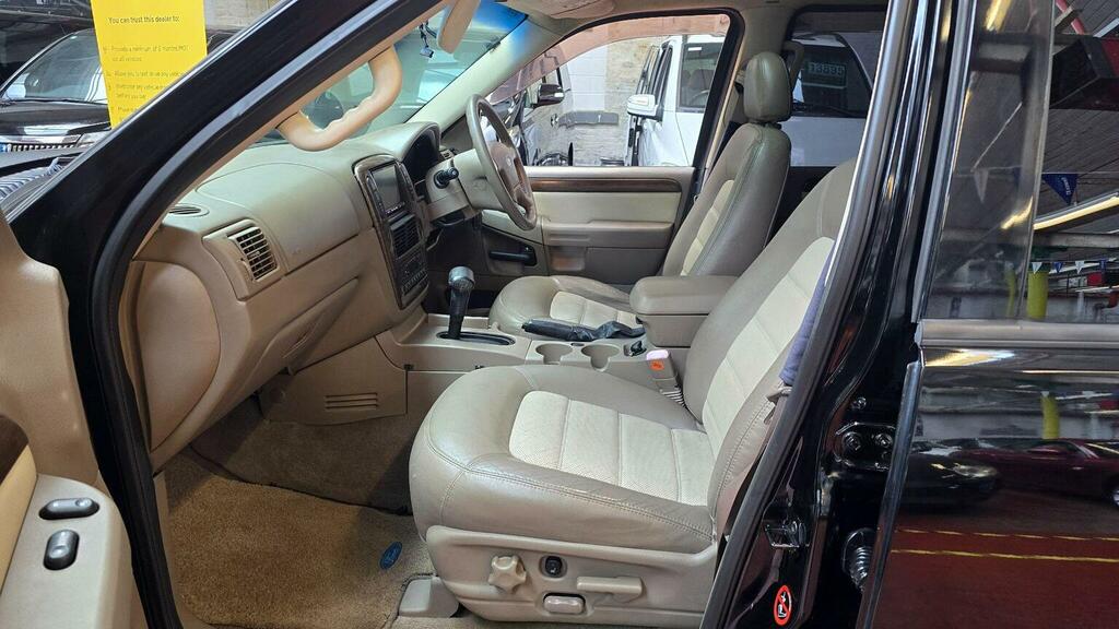 Ford Explorer 4.0 The North Face Limited Edition White #16