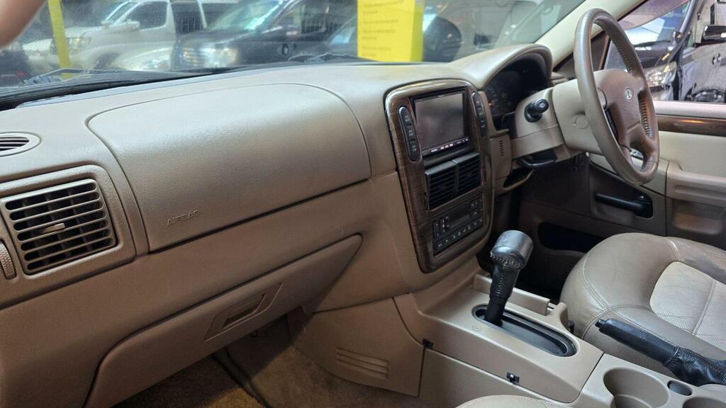 Ford Explorer 4.0 The North Face Limited Edition White #15