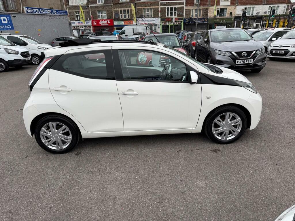 Toyota Aygo Hatchback 1.0 Vvt-i X-pression X-wave X-shift Euro WG65CNO White #2