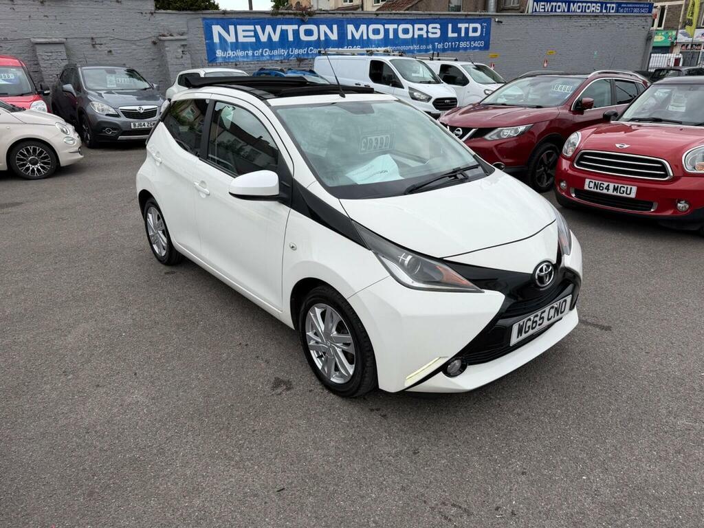 Toyota Aygo Hatchback 1.0 Vvt-i X-pression X-wave X-shift Euro White