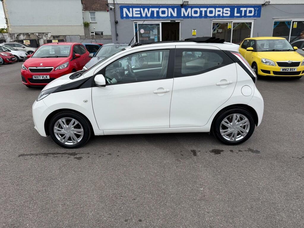 Toyota Aygo Hatchback 1.0 Vvt-i X-pression X-wave X-shift Euro WG65CNO White #6