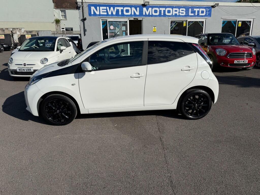 Toyota Aygo Hatchback 1.0 Vvt-i X-style X-shift Euro 6 20 CJ17BHF White #5