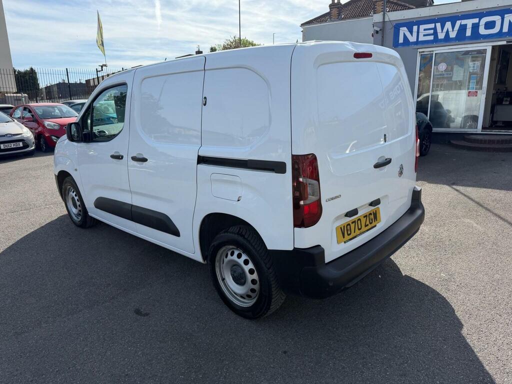 Vauxhall Combo Panel Van 1.5 Turbo D 2300 Edition L1 H1 Euro 6 S VO70ZGW White #5