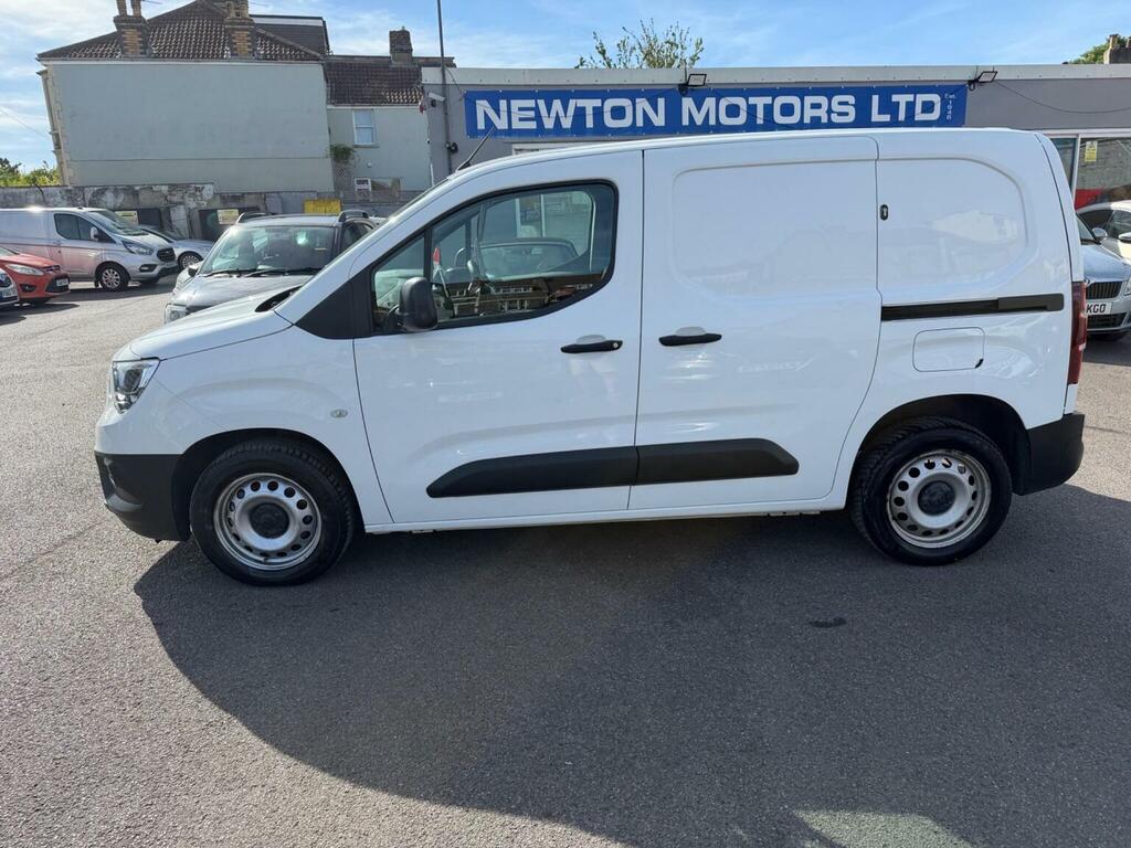 Vauxhall Combo Panel Van 1.5 Turbo D 2300 Edition L1 H1 Euro 6 S VO70ZGW White #6