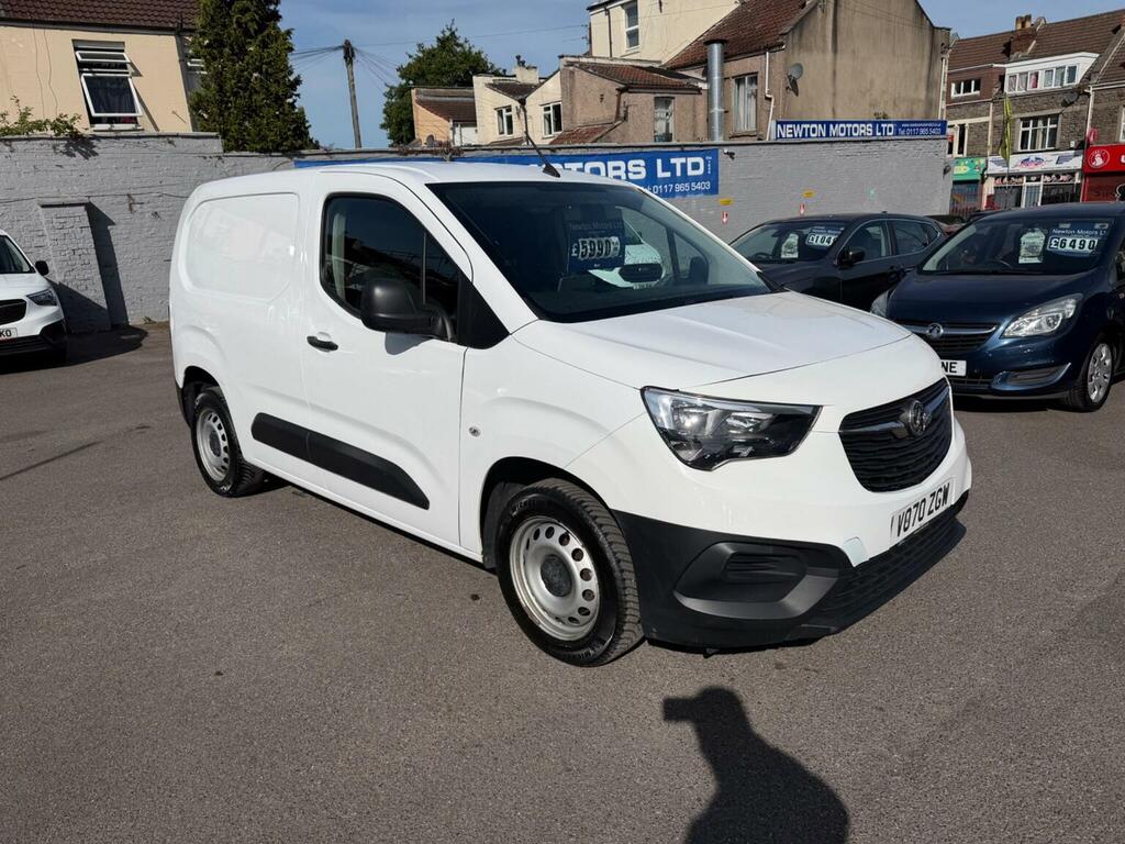 Vauxhall Combo Panel Van 1.5 Turbo D 2300 Edition L1 H1 Euro 6 S White