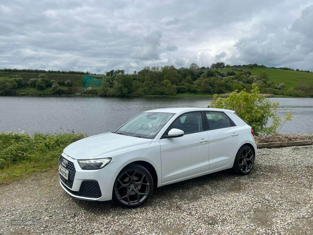 Audi A1 30 Tfsi Technik KS69MFA White #2