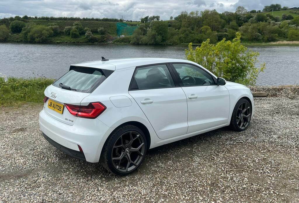 Audi A1 30 Tfsi Sport GV19YNM White #4