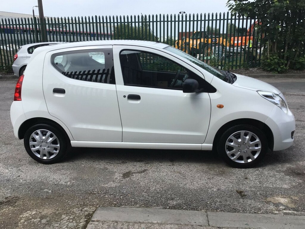 Suzuki Alto  White #13