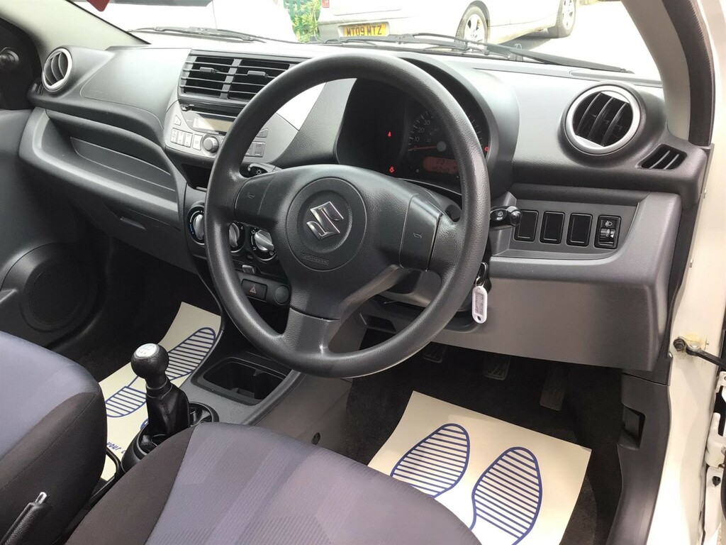 Suzuki Alto  White #6