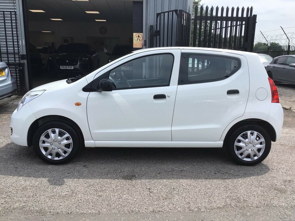 Suzuki Alto  White #12