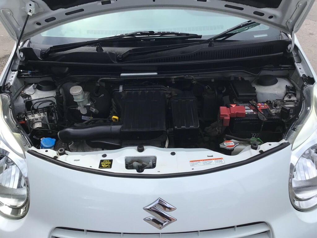 Suzuki Alto  White #14