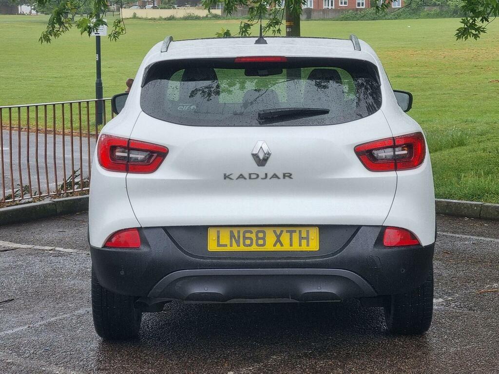 Renault Kadjar Suv 1.2 Tce Signature Nav Euro 6 Ss 20186 LN68XTH White #5