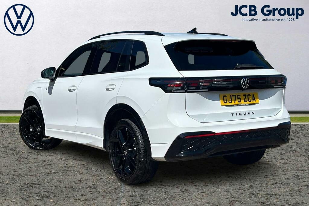 Volkswagen Tiguan 1.5 Tsi Ehybrid 19.7Kwh R-line Suv Plug GJ75ZCA White #3